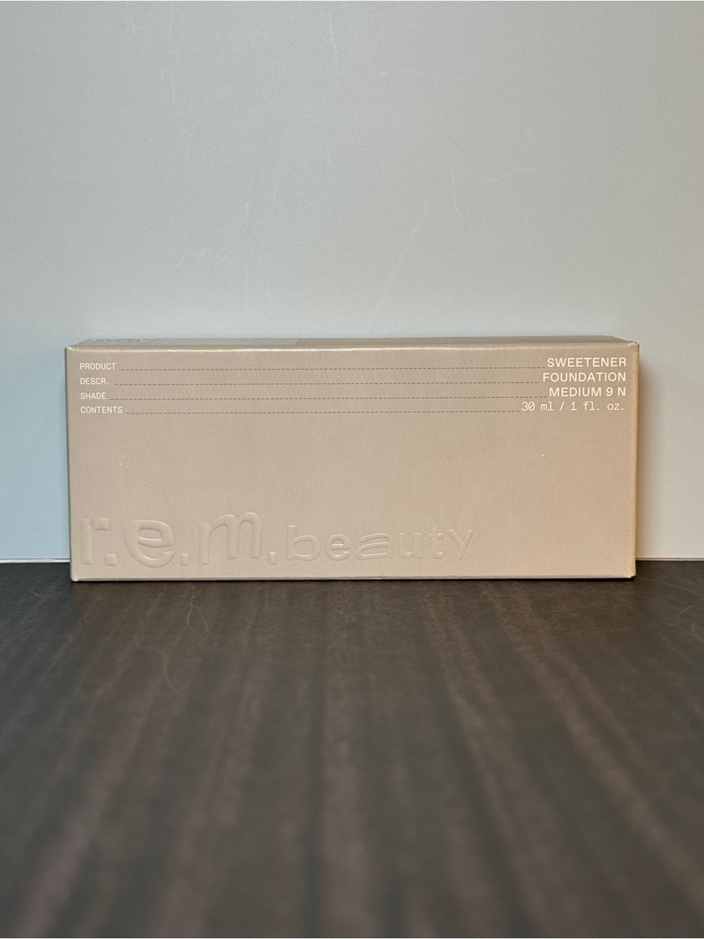 r.e.m. beauty sweetener foundation (medium 9 N) 30 ml / 1 fl oz NIB